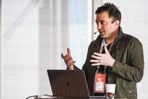 Carl Chouinard : Understand, Describe, Optimize the Physical World with AI - WAQ 2018